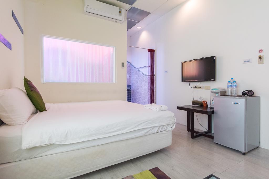 Found Hostel Хенгчун Экстерьер фото